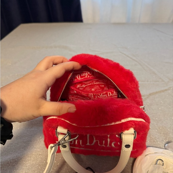 Von Dutch Red Furry Medium Size Purse, Adjustable Strap, Zip Closure, With Tags - Picture 10 of 13